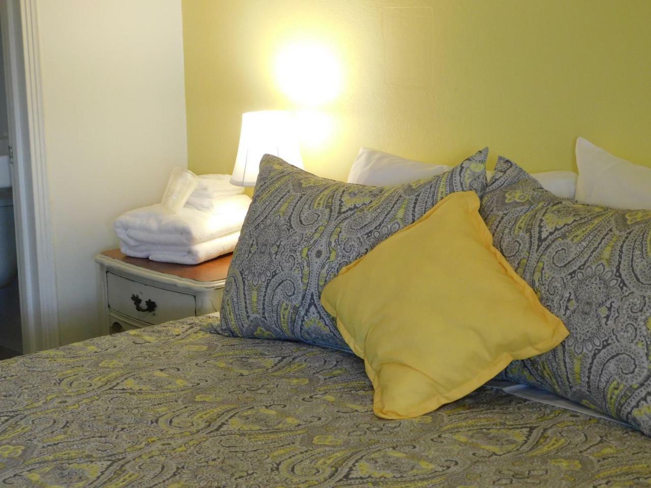 Spruce Pine Inn Экстерьер фото