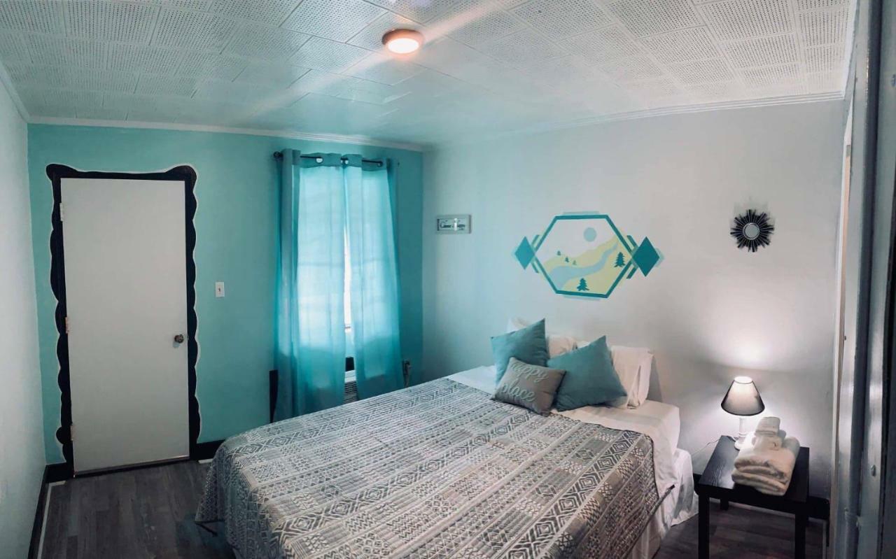 Spruce Pine Inn Экстерьер фото